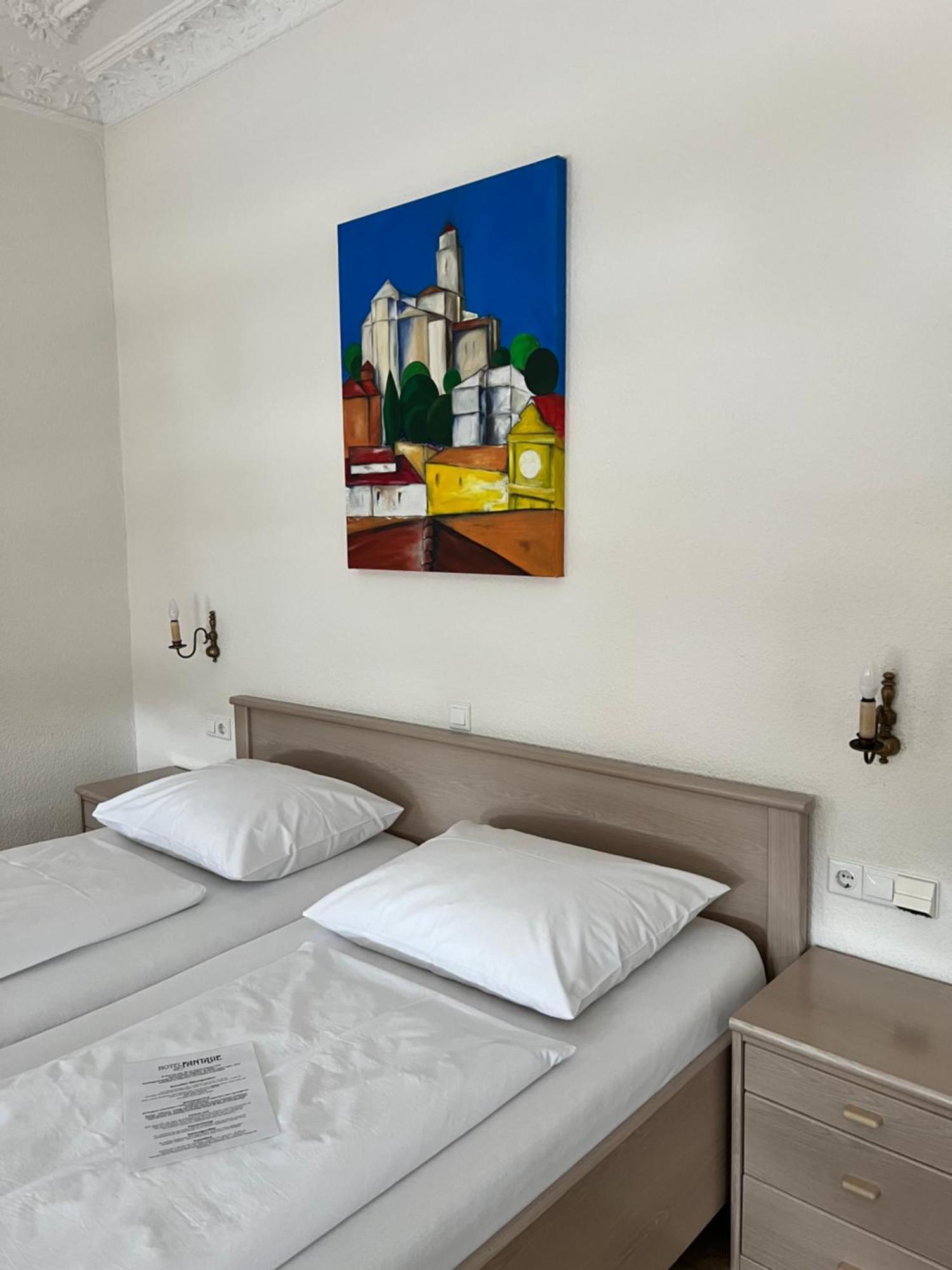 Hotel Fantasie Ansbach Exterior photo